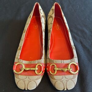 Coach Women's Brown and Red Flats Size 9